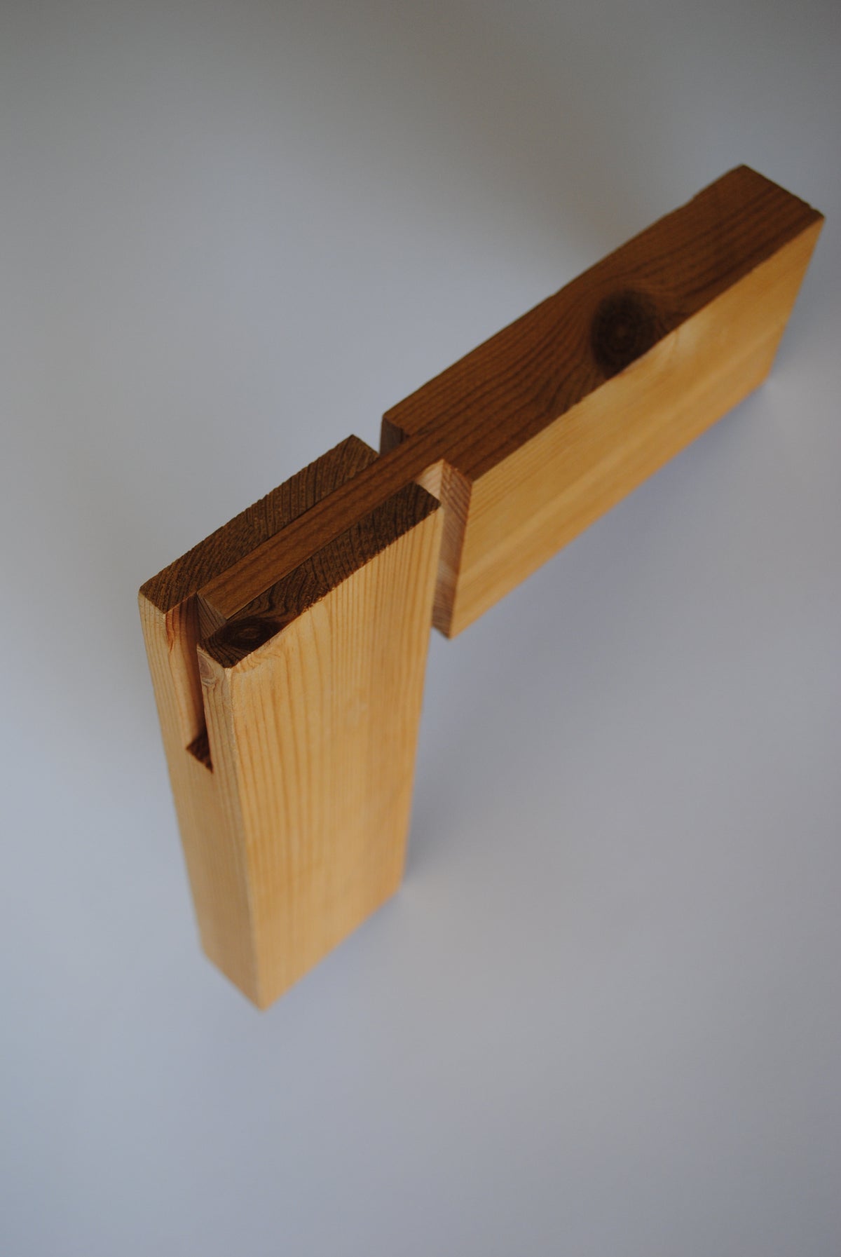 Klassische Holzverbindungen mit Handwerkzeugen