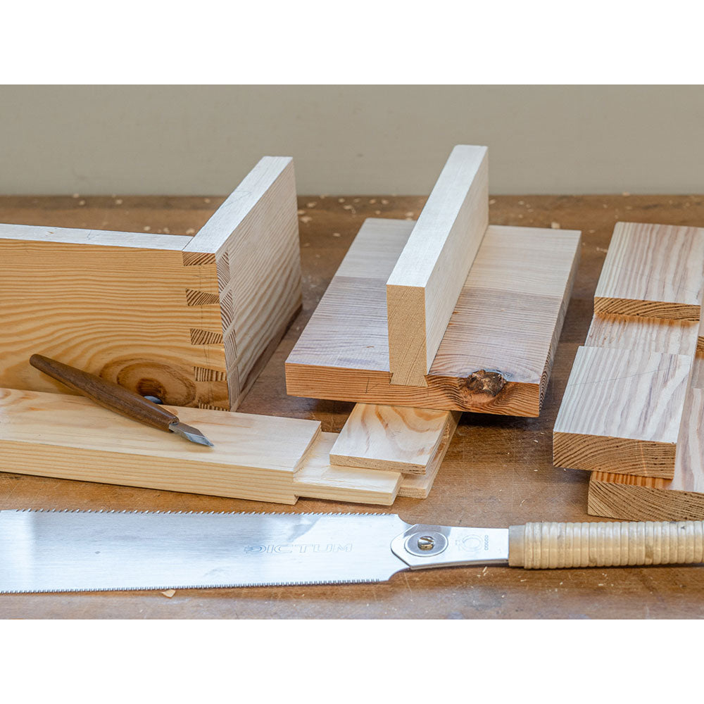 Klassische Holzverbindungen mit Handwerkzeugen